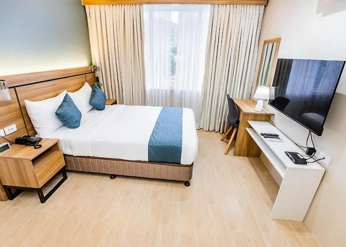 Dulcee Hotel Naga (Cebu)